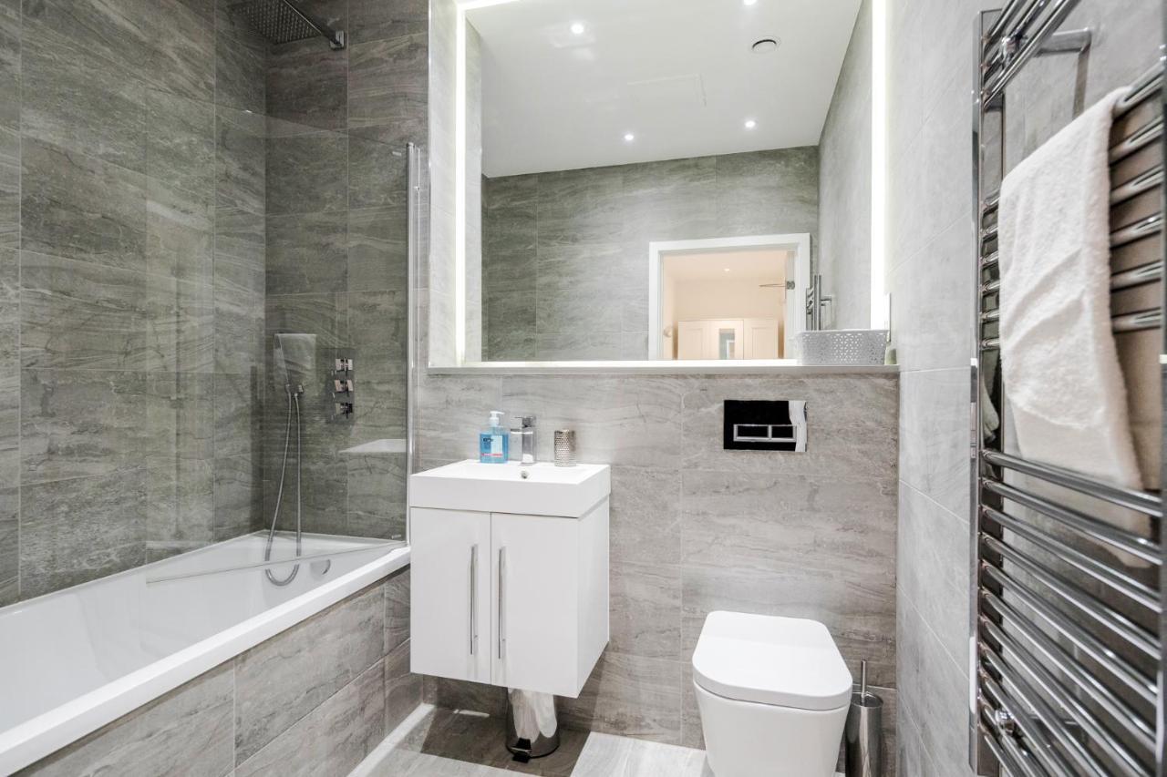 Luxury Studio Apartment St Albans With Amaryllis Apartments エクステリア 写真